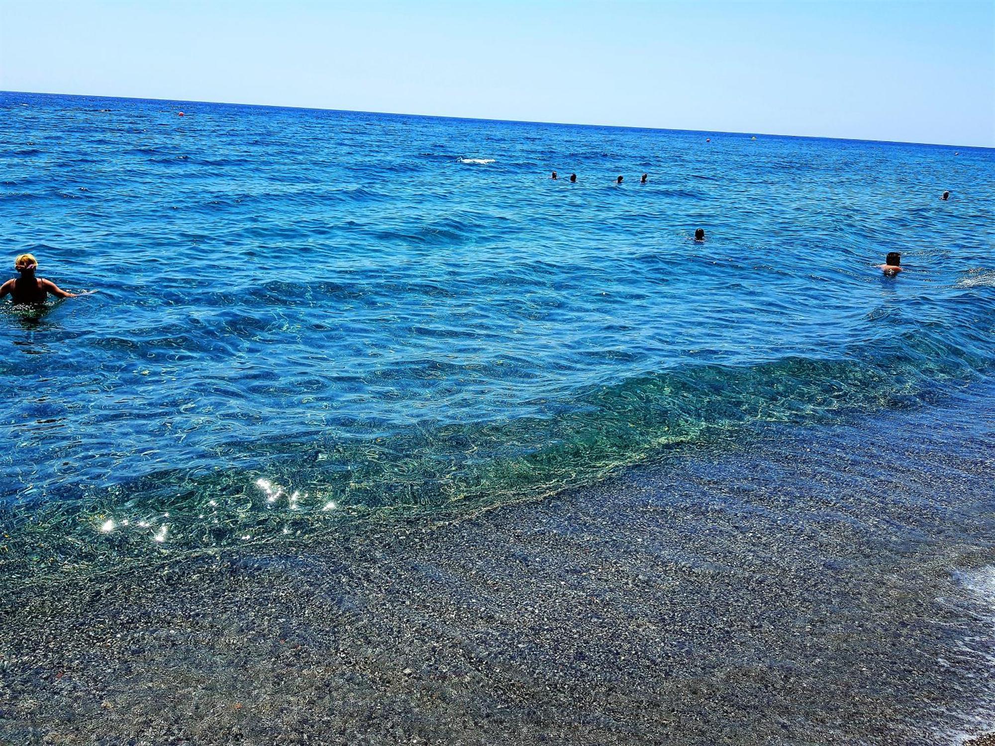 Апартаменты Gianna Seaside Кутсунари Экстерьер фото
